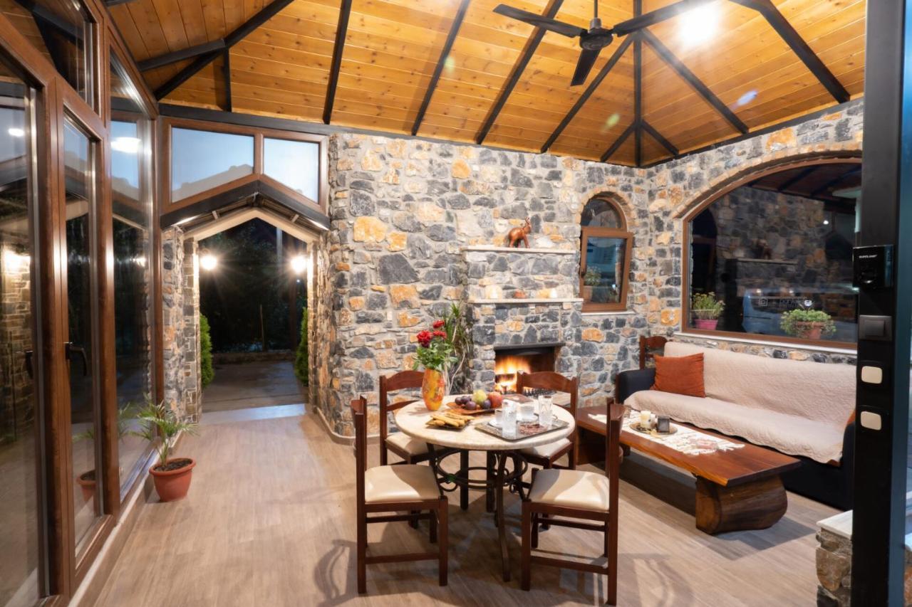 Ξενώνας Μαίανδρος Aridaía Exterior foto