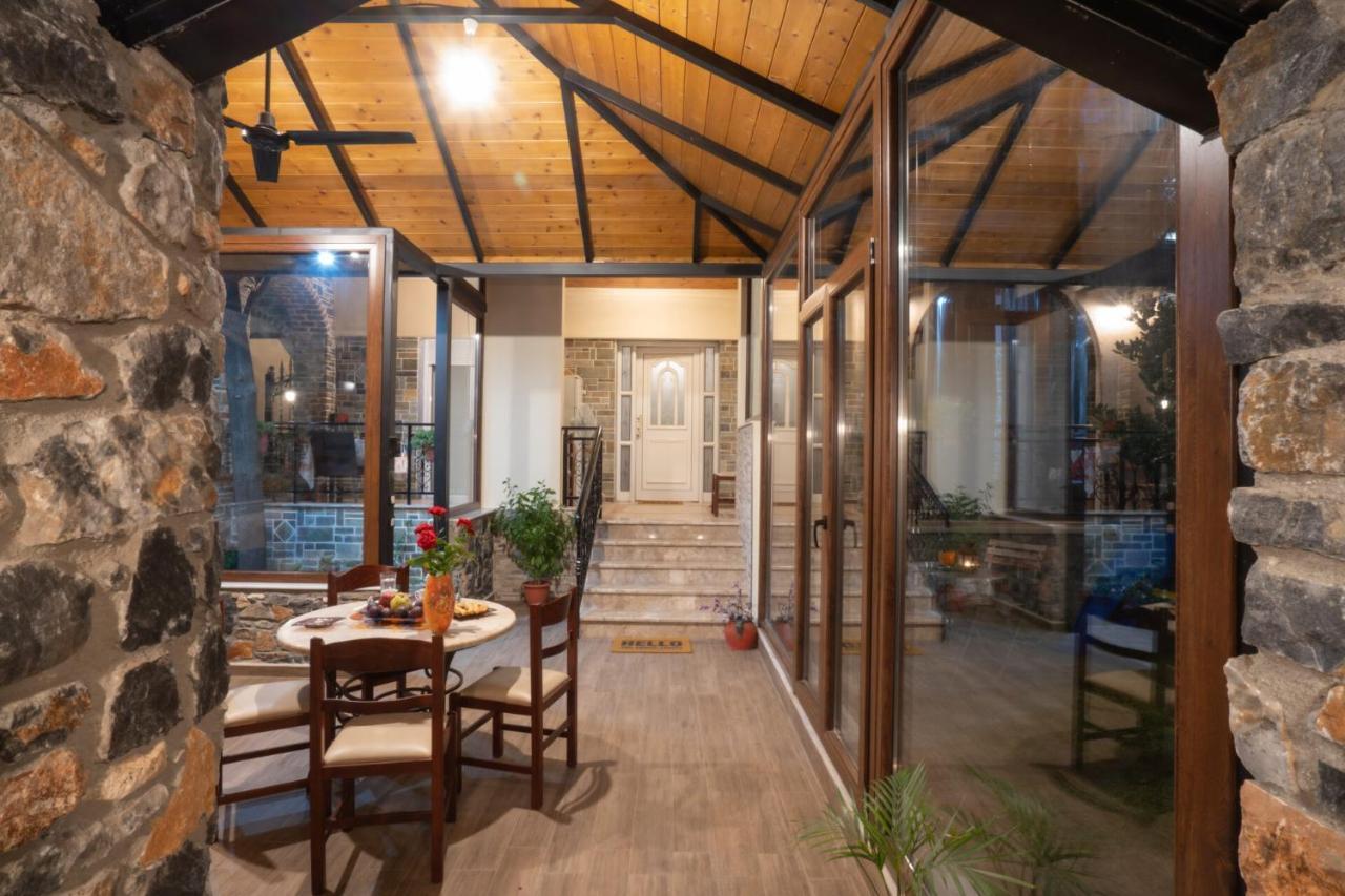 Ξενώνας Μαίανδρος Aridaía Exterior foto